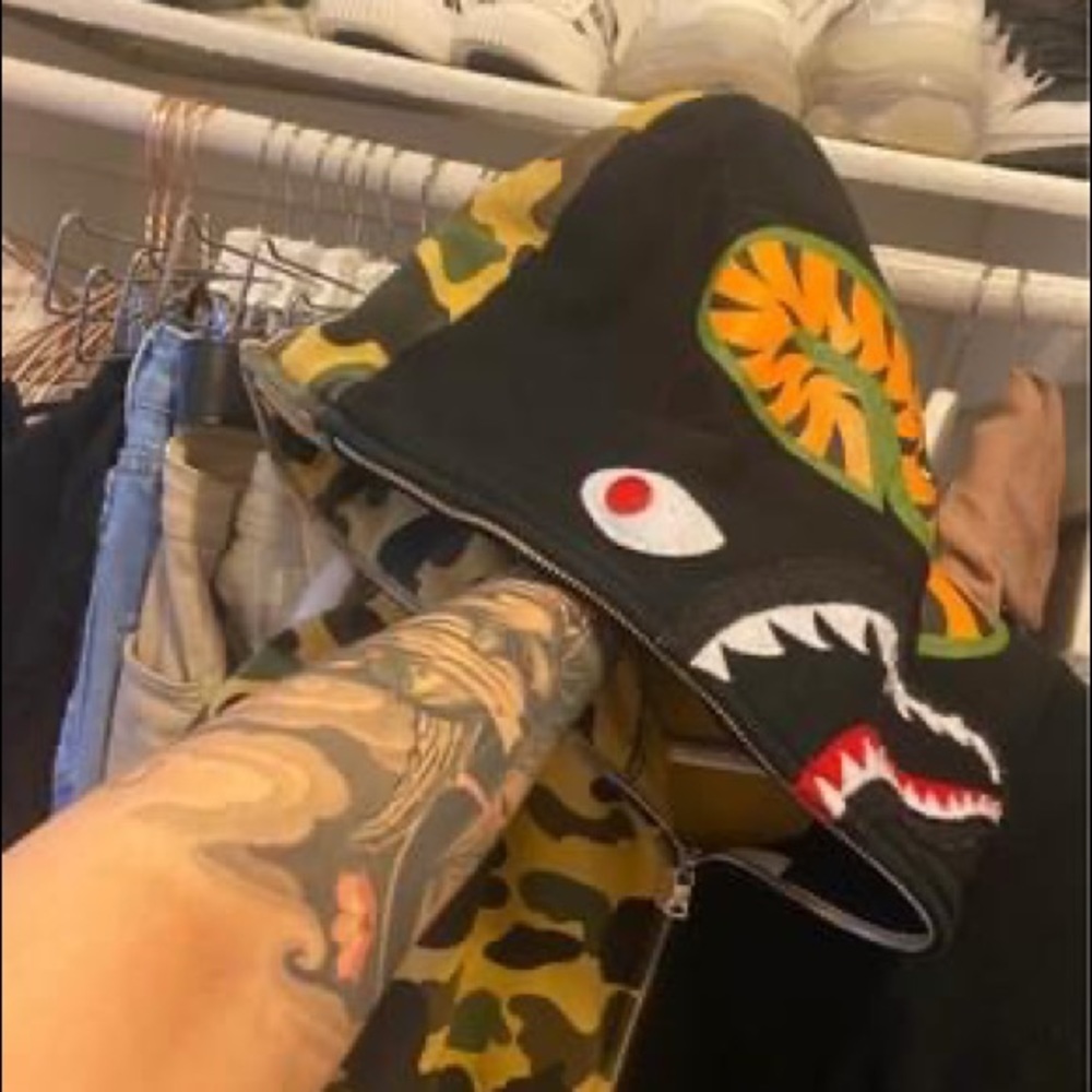 BAPE 1st CAMO 2nd APE SHARK FULL ZIP